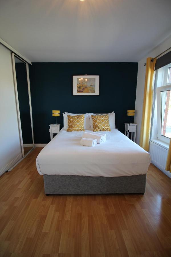 Anjore House - Modern Serviced Apartment In Белфаст Екстериор снимка