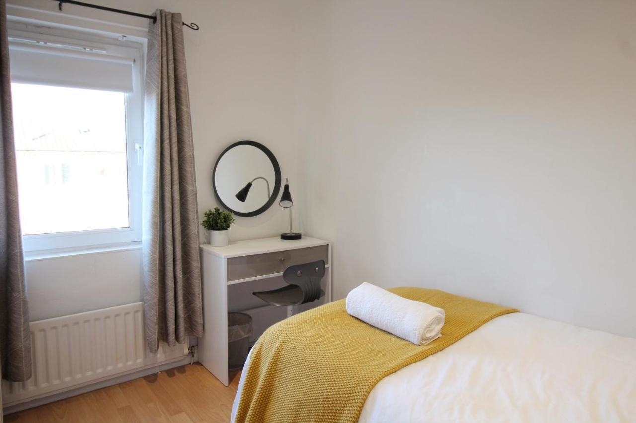 Anjore House - Modern Serviced Apartment In Белфаст Екстериор снимка