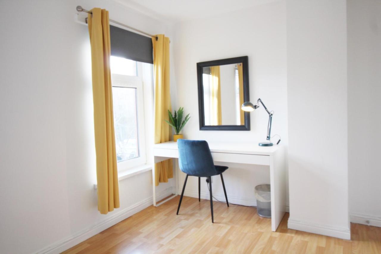 Anjore House - Modern Serviced Apartment In Белфаст Екстериор снимка